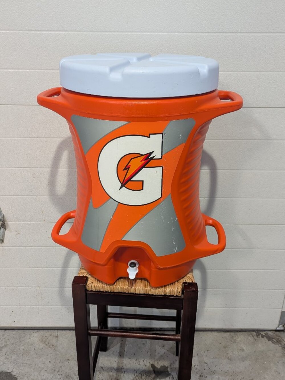 Gatorade 10 Gallon Cooler Water Dispenser used